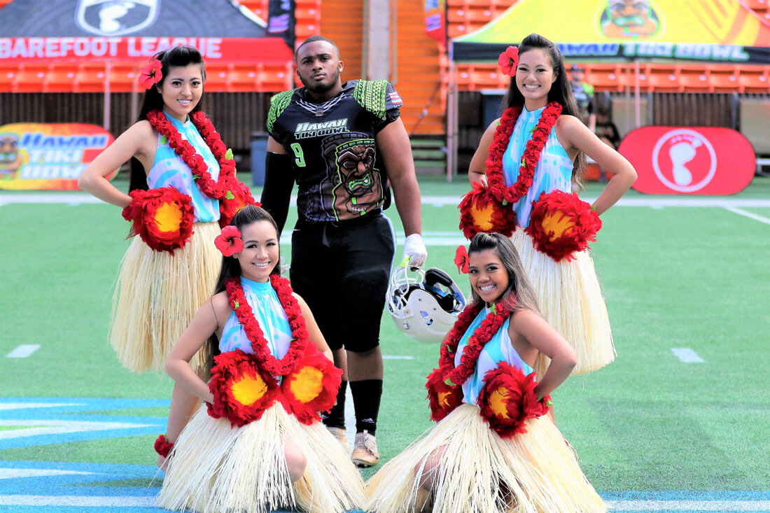 Hawaii Tiki Bowl Player on Field with Hula Dancers