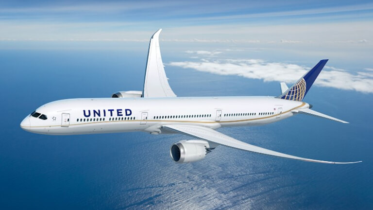 United Airline of the ocean on the way to Hawaii